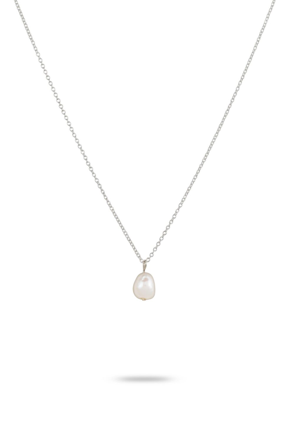 【HALEINE】 25SS/LLIC & WHITE PEARL LAYER KEYCHAIN Chic Layered Pearl Chain Necklace Earrings Set – ArtGalleryZen