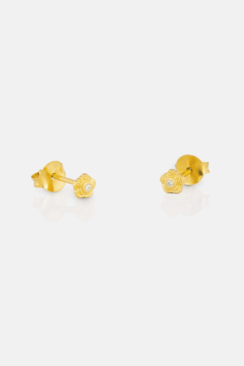 2826 Champagne Peony studs