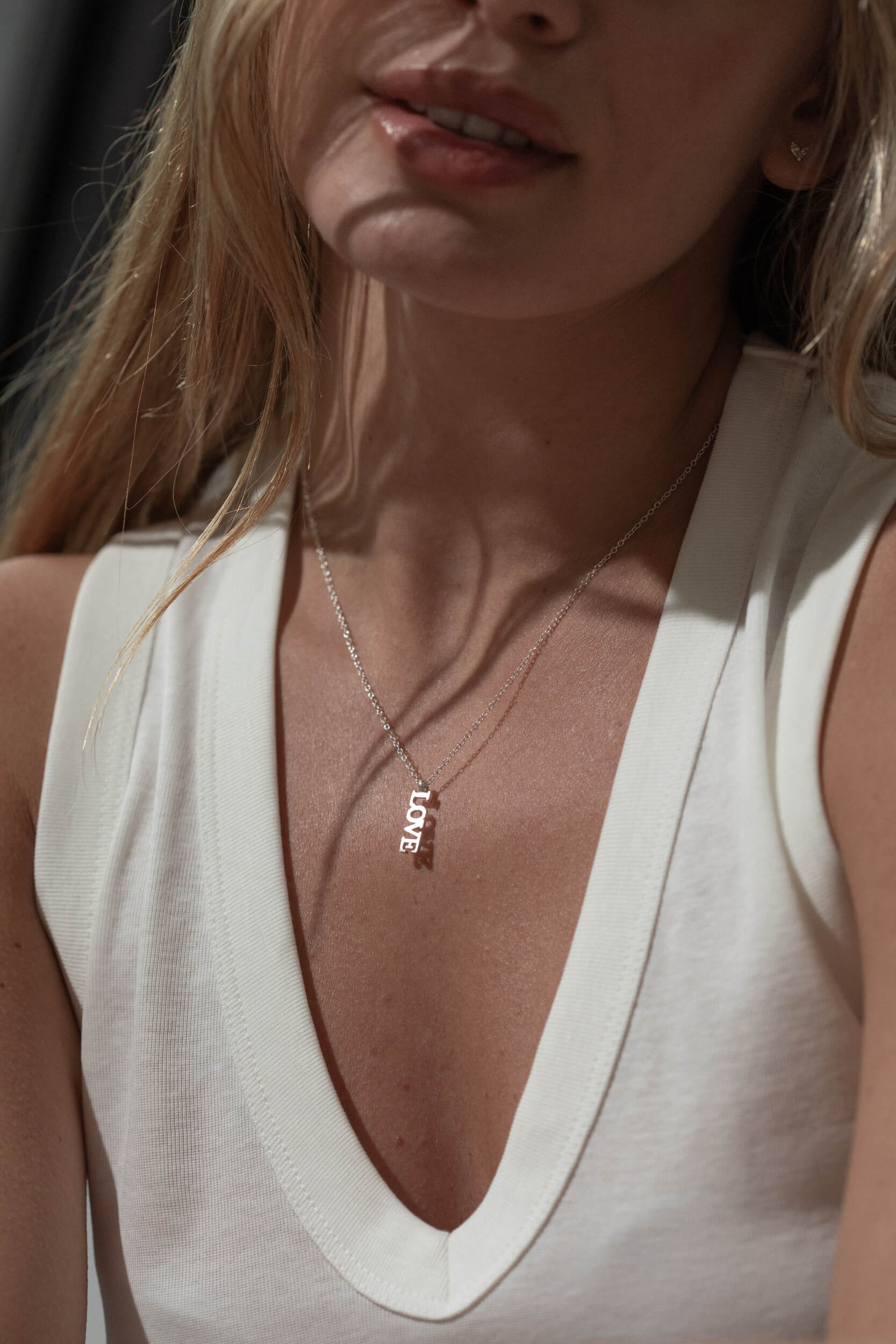 One-and-Eight-2811 Silver LOVE Necklace Model Web Size 10-AW25