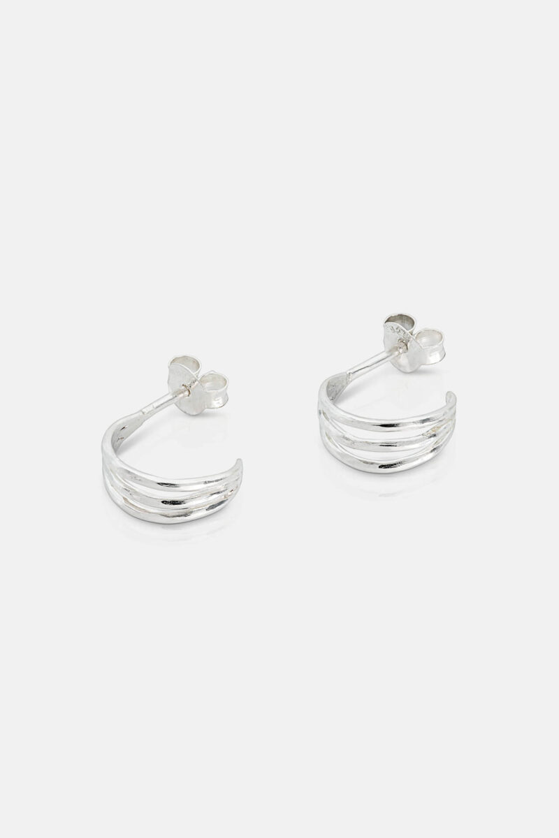 One-and-Eight-SS26-Grey-Ground-Portrait-Images-2893 Silver Trio Illusion Earrings Product1