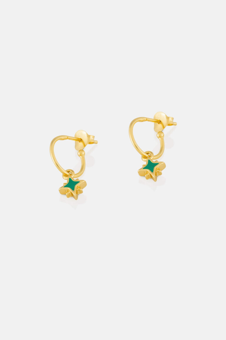 One-and-Eight-SS26-Grey-Ground-Portrait-Images-2922 Pea Enamel Star Earrings Product1
