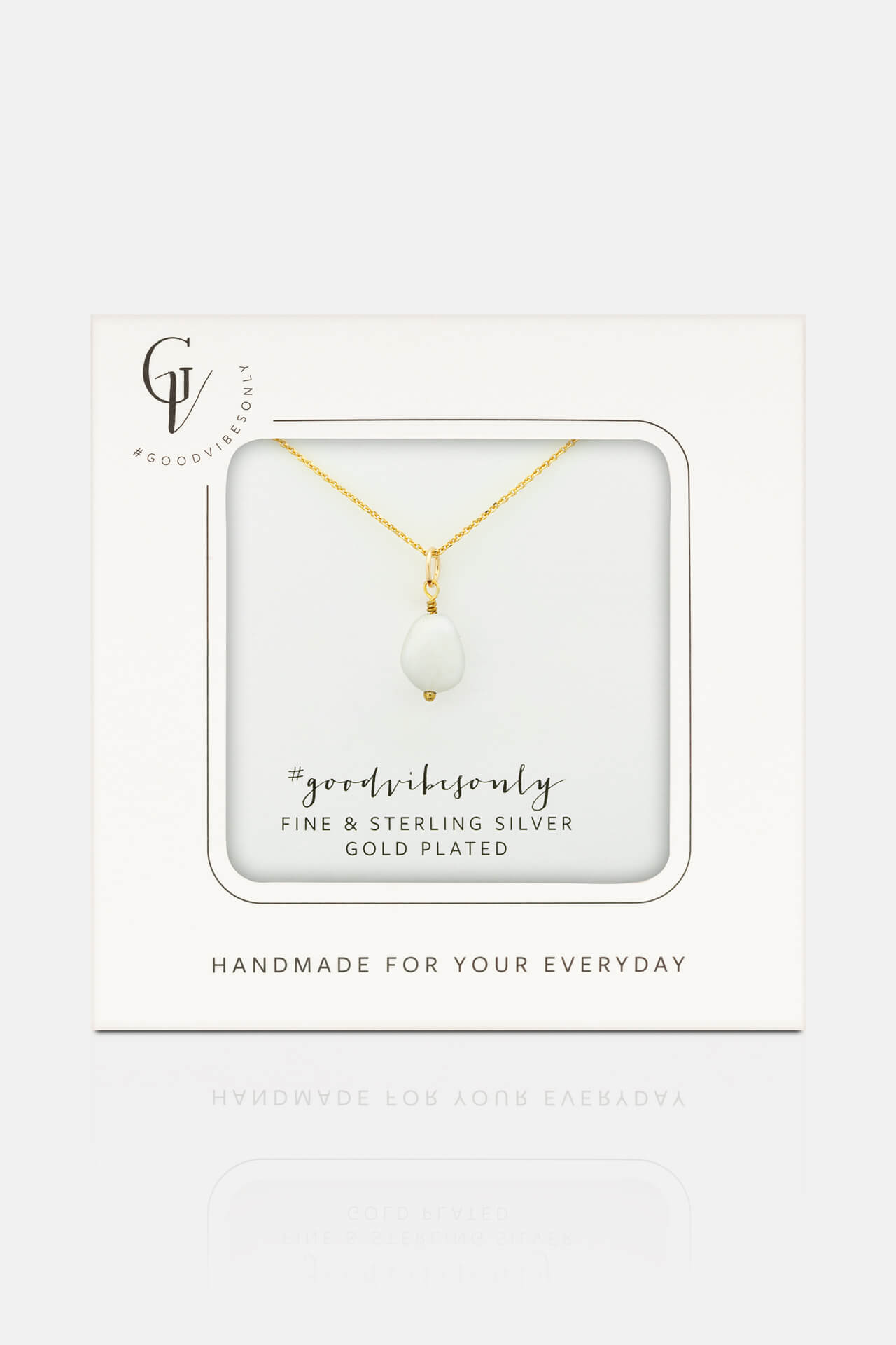 One-and-Eight-SS26-Grey-Ground-Portrait-Images-2958 GV Crystal Quartz Necklace Product2