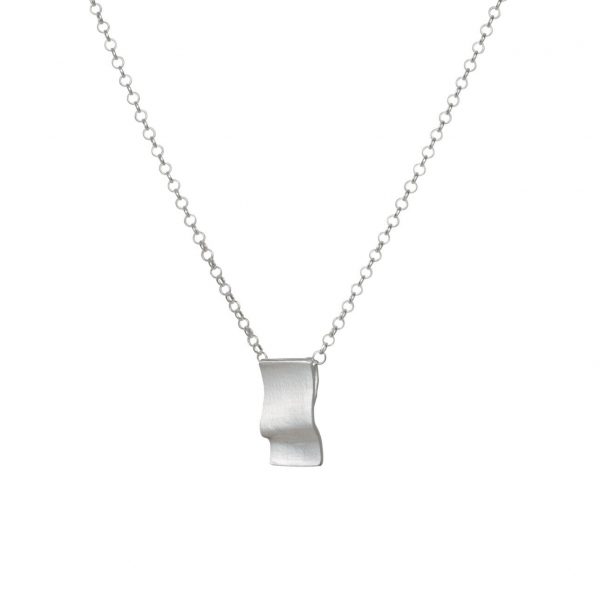 2446 Silver Wave Necklace Product High Res 1