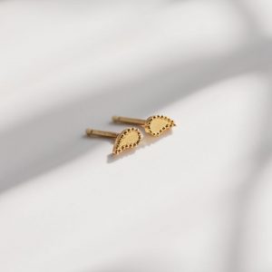 2603_Gold_Tiny_Yin_Studs_Lifestyle_Websize_1