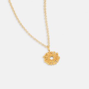 One-and-Eight-SS26-Grey-Ground-Portrait-Images-2900 Gold Solis Necklace Product Websize 1